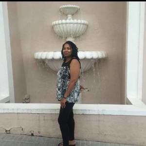 Meet your Posher, Lavinia