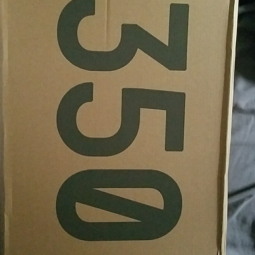 Yeezy boost v2 creme