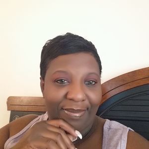 Meet your Posher, Iris