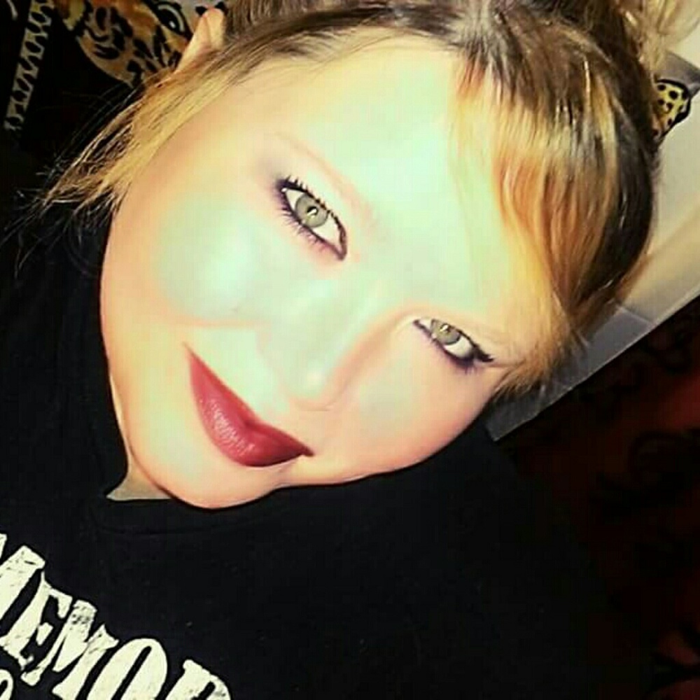 Meet your Posher, Teresa