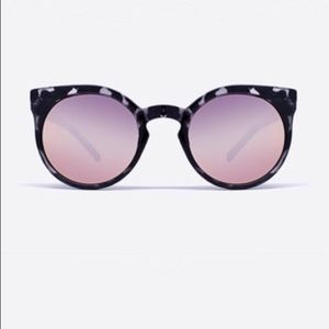 Quay Australia Kosha sunglasses - black tortoise