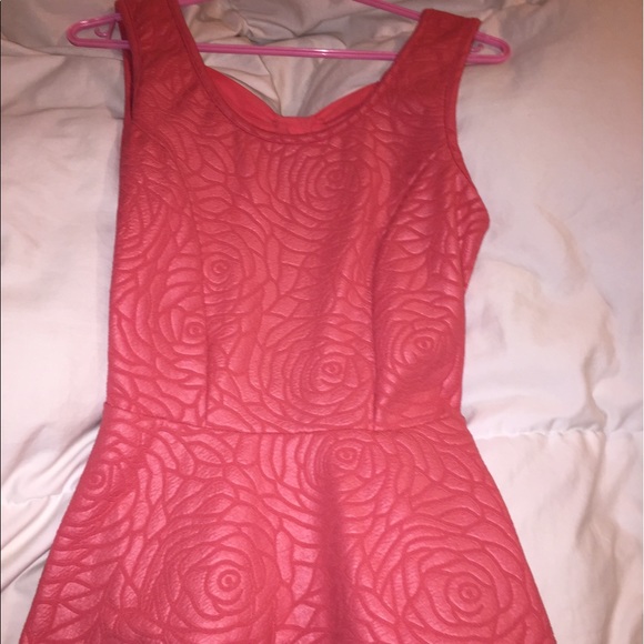 SKATER TANK TOP - Picture 1 of 2