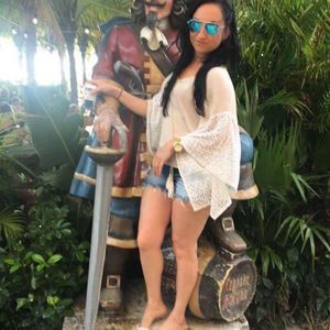 Meet your Posher, Angela