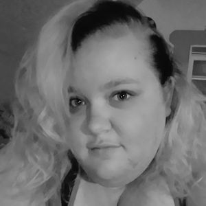 Meet your Posher, Chylesa