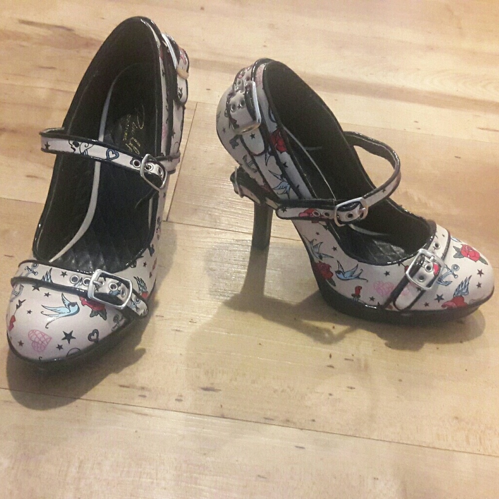 Pin-up  pumps, 4.5"