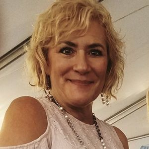 Meet your Posher, Rhonda