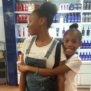 Meet your Posher, Leotta