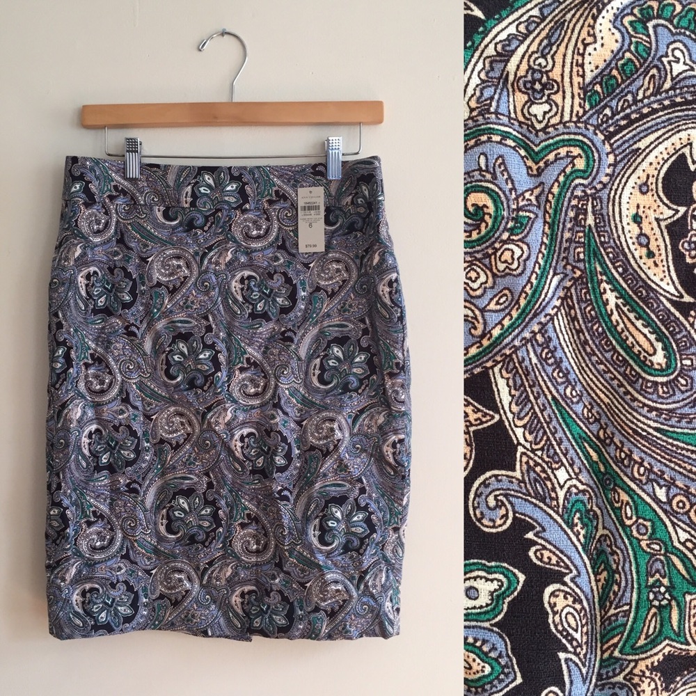 🆕 {Ann Taylor} Paisley Pencil Skirt