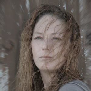 Meet your Posher, Iris