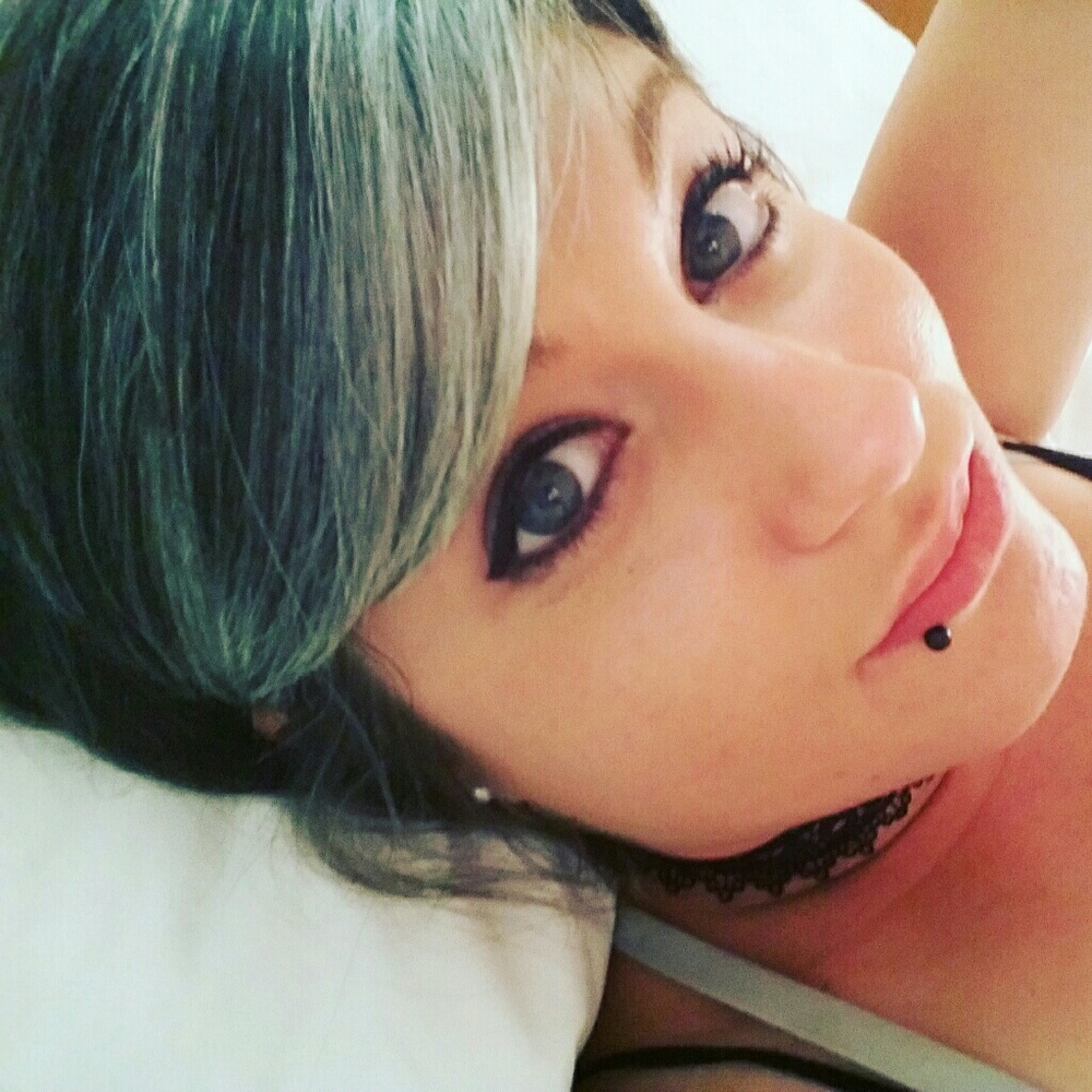 Meet your Posher, Macy