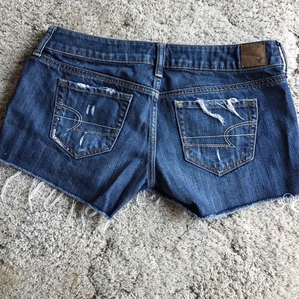 Shorts - Picture 2 of 3