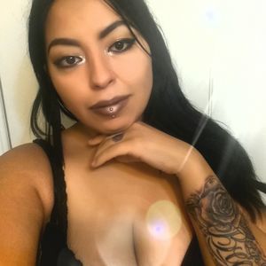 Meet your Posher, Maiira