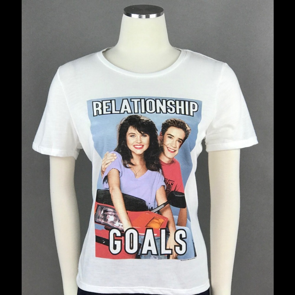 DOE White Top T-Shirt Printed Shirt Sleeve NEW