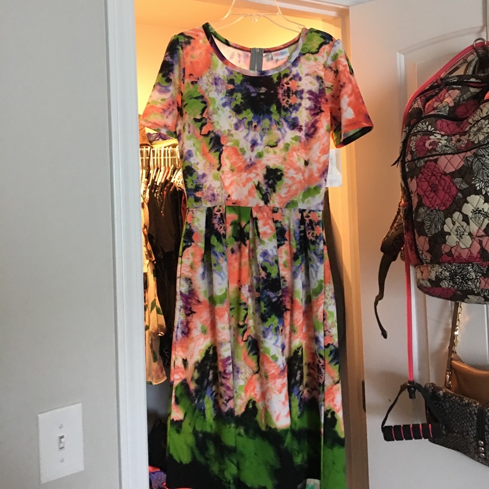 Lularoe Amelia