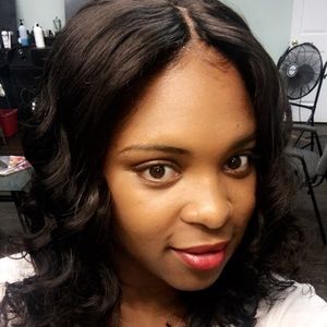 Meet your Posher, Marissa