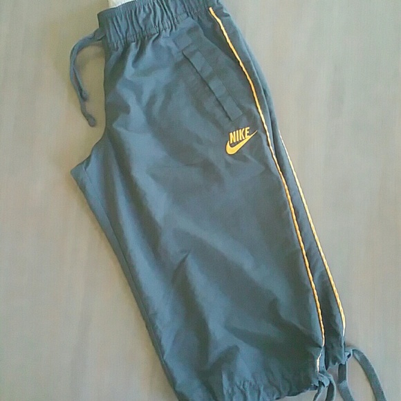 Nike pants - Picture 1 of 3