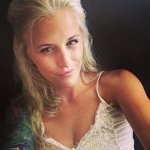 Meet your Posher, Jenna