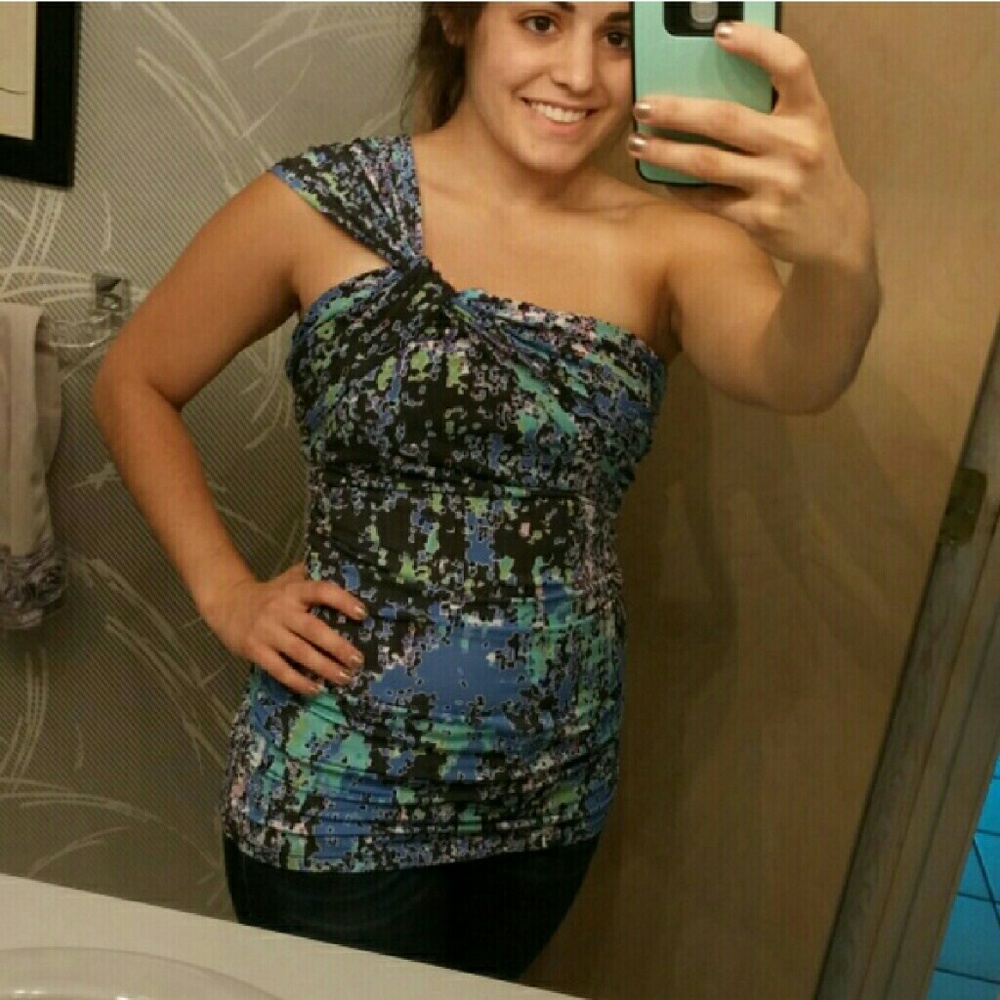 One Shoulder Top
