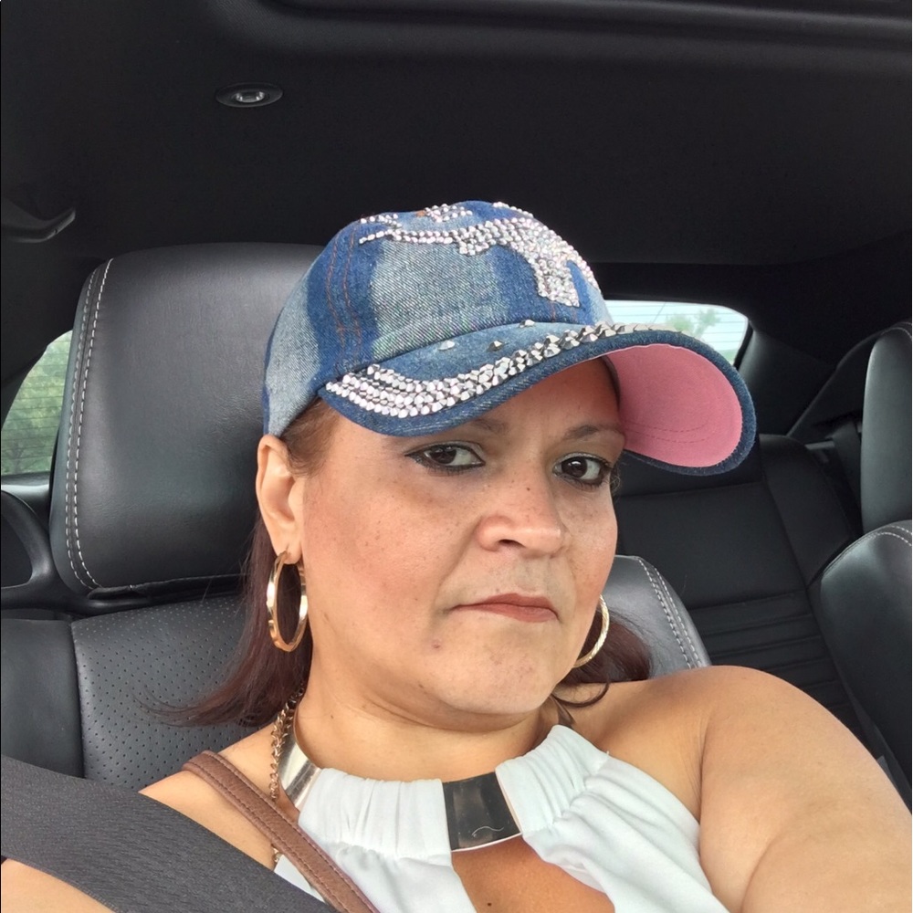 Meet your Posher, Mayra