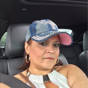 Meet your Posher, Mayra