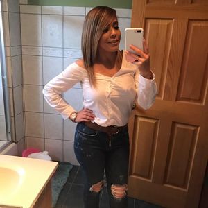 Meet your Posher, Ana