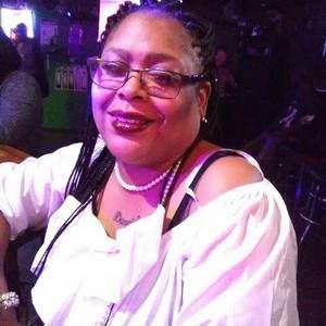 Meet your Posher, Val