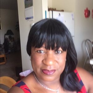 Meet your Posher, Monica