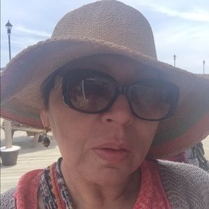 Meet your Posher, Veronica