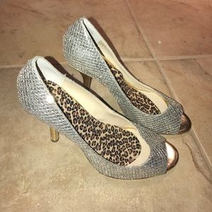 Nine West glitter peep toe