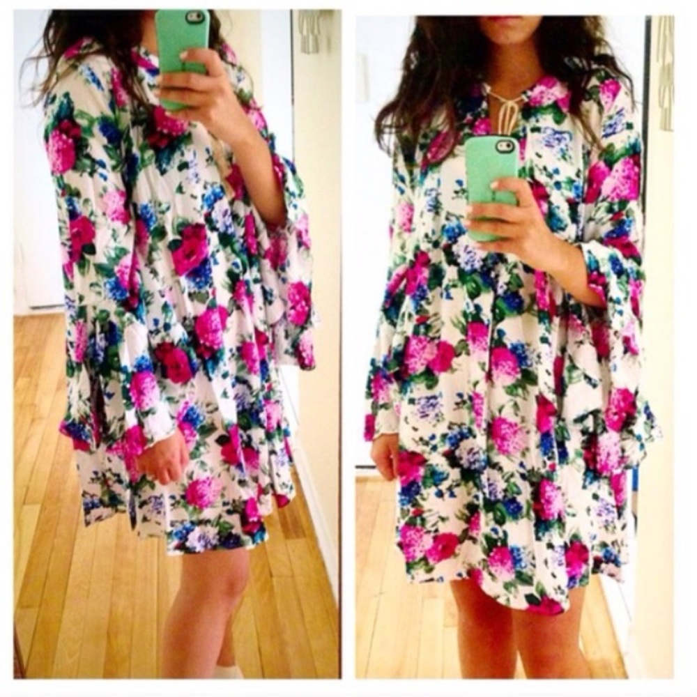 🎀RESTOCK🎀Beautiful Floral Printed Oversize Dress - Picture 3 of 3