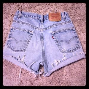 Vintage Levi's 501 shorts 💕 size 27-28
