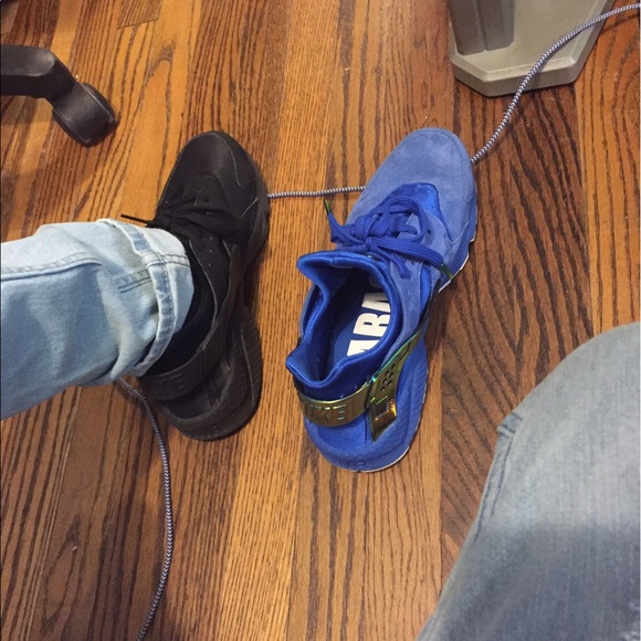 Nike x Undefeated Huaraches main image 4
