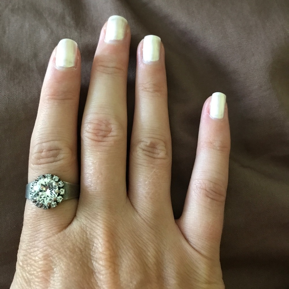 Adjustable silver ring never worn!!! - Picture 2 of 2