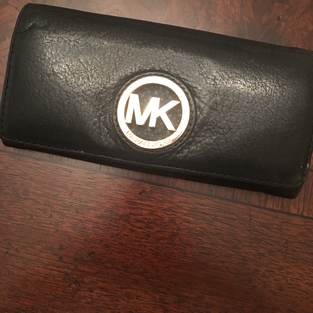 Authentic Michael Kors Leather Wallet SALE