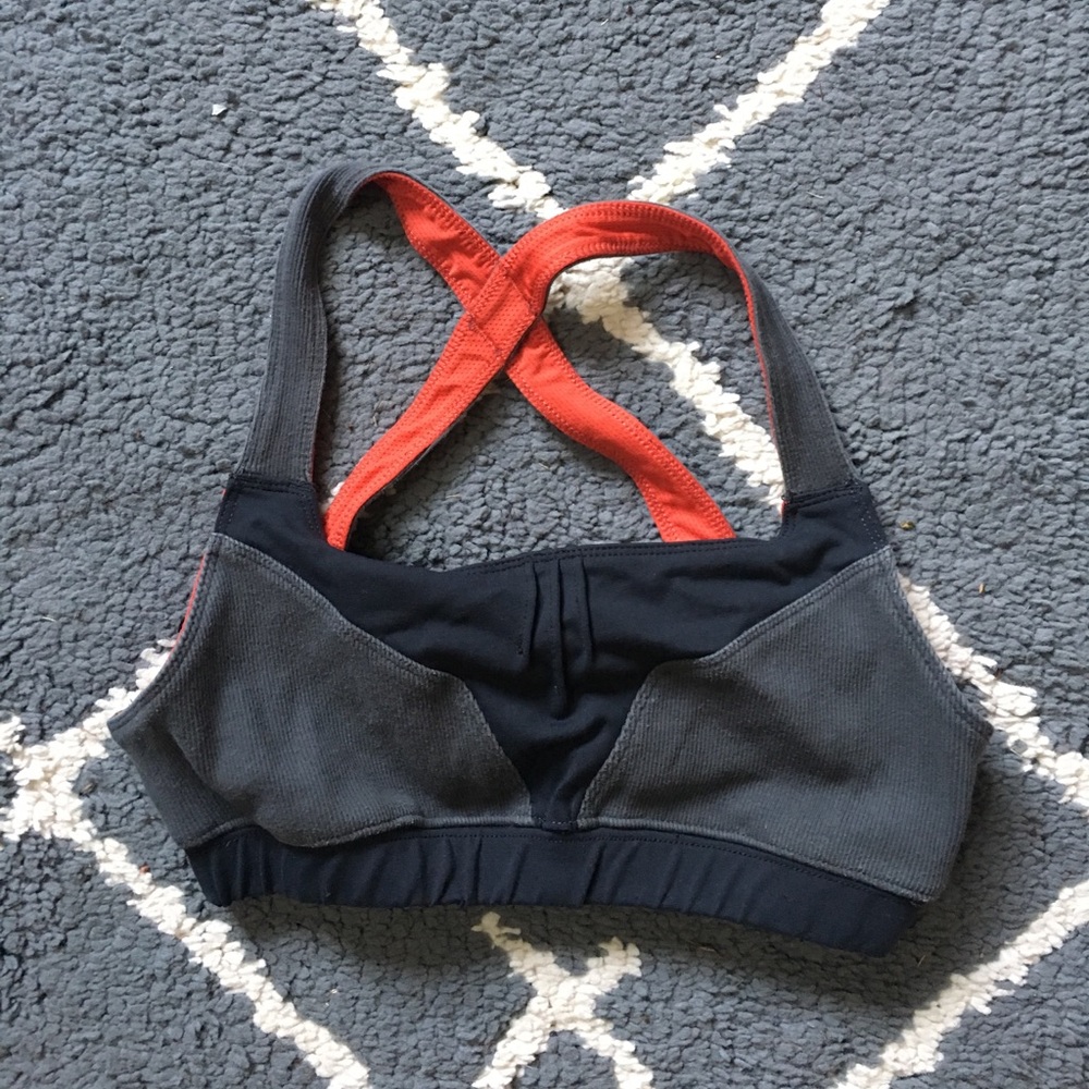 Oiselle sports bra running