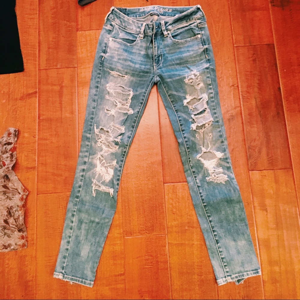 Distressed Skinny Jean
