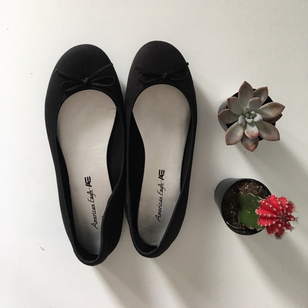 Women's American eagle black flats with bow