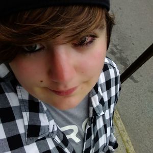 Meet your Posher, Adrienna