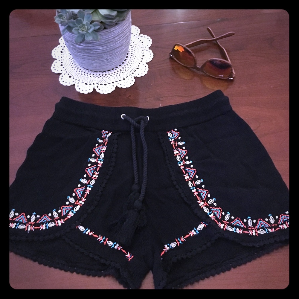 Cute shorts with boho detail