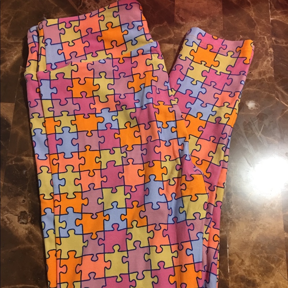 LuLaRoe puzzle piece OS Leggings