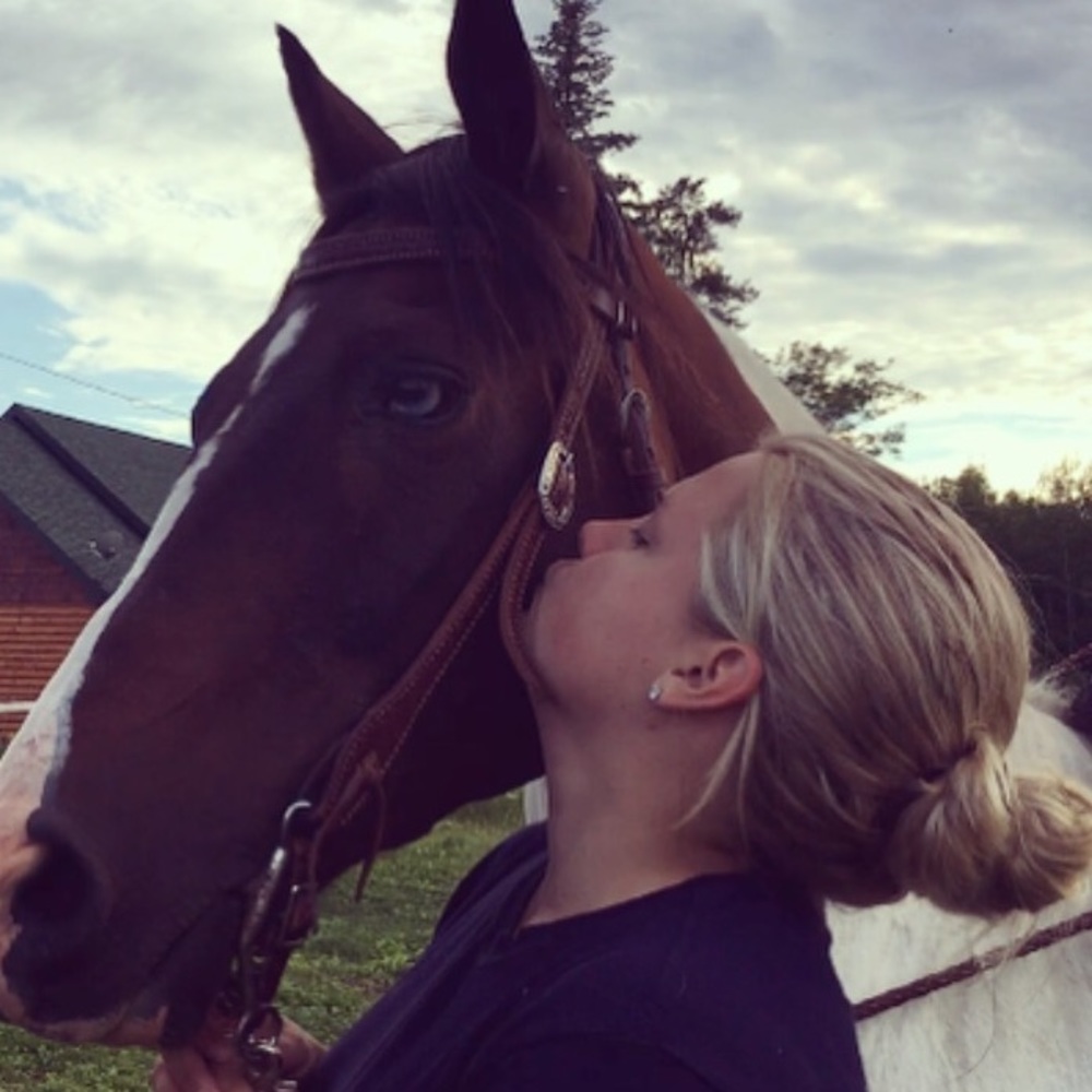 Meet your Posher, Nicole