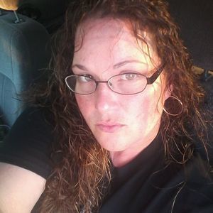 Meet your Posher, Alicia