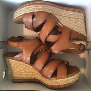 Clarks Tan Leather Espadrille Wedges size 8