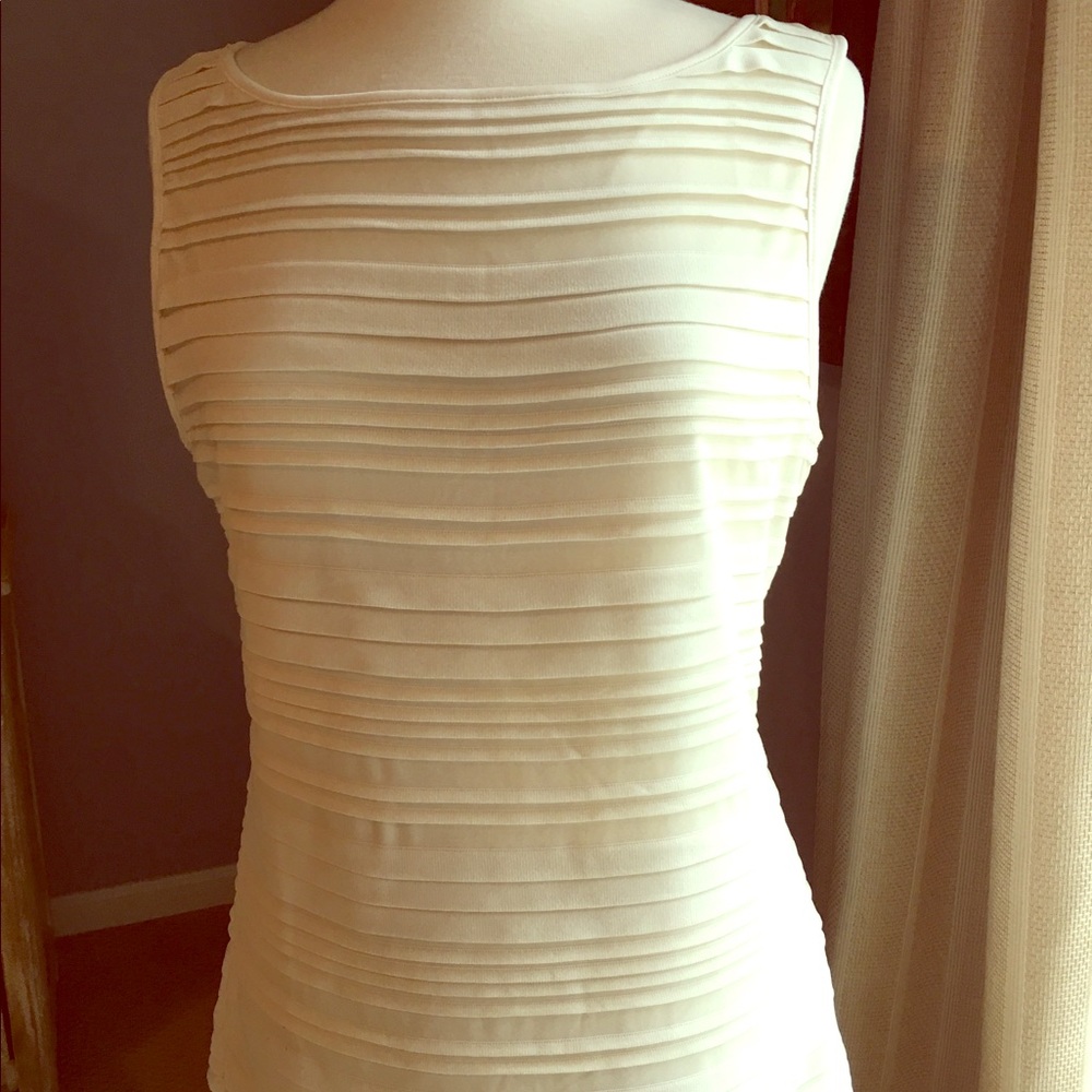 Banana Republic White Ribbed Sleeveless Blouse