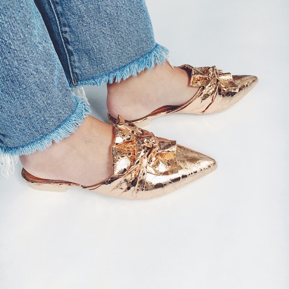 Last✨Aura Rose Gold Metallic Bow Pointy Toe Slide - Picture 5 of 8