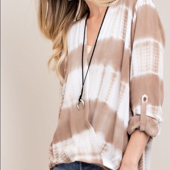 🆕 Dip Dye Wrap Front Top - Picture 3 of 5