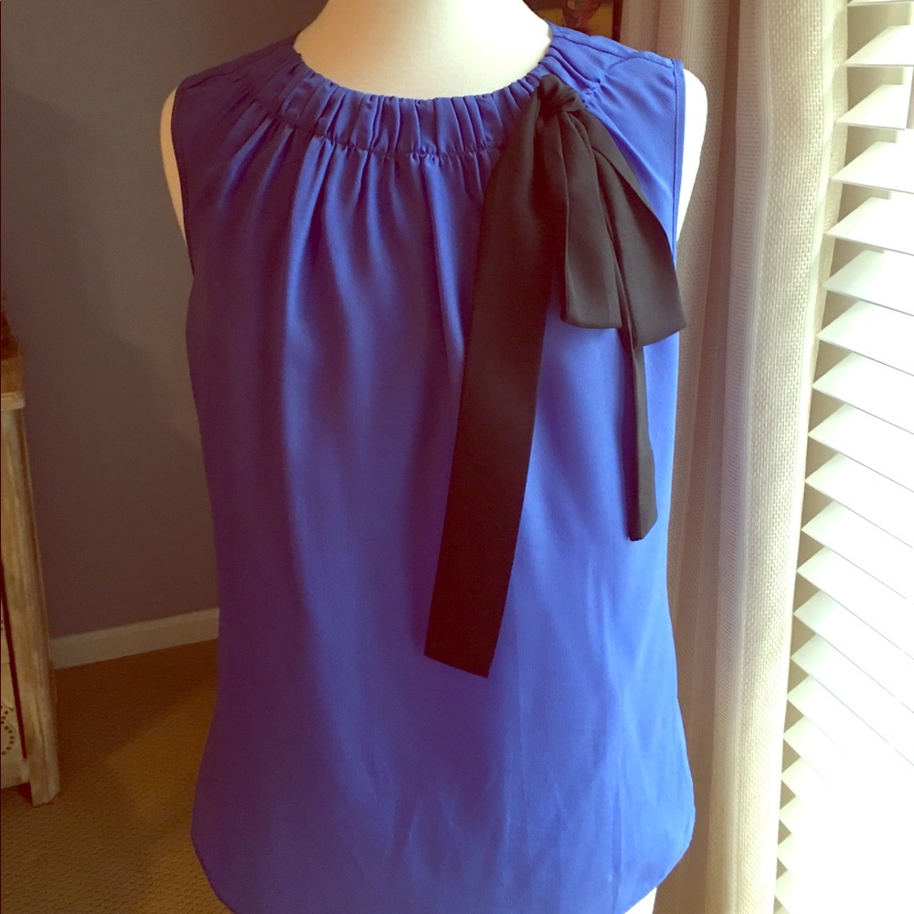 The Limited High-neck Sleeveless Blouse with Bow