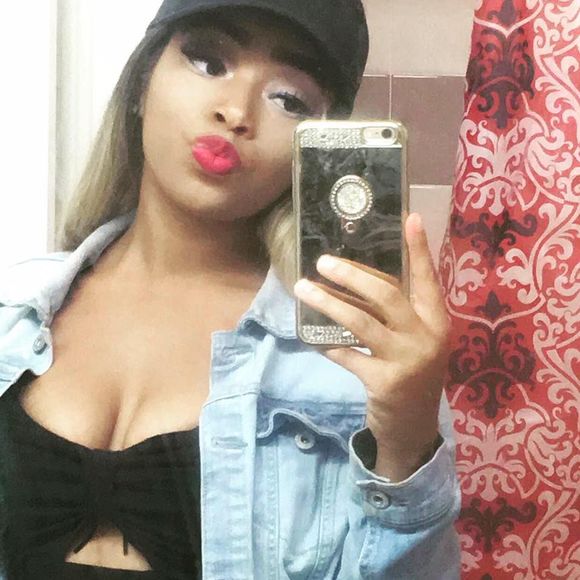 Meet your Posher, Keshell - Picture 1 of 1