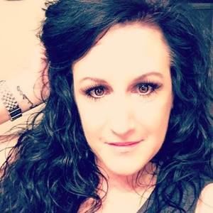 Meet your Posher, Rena