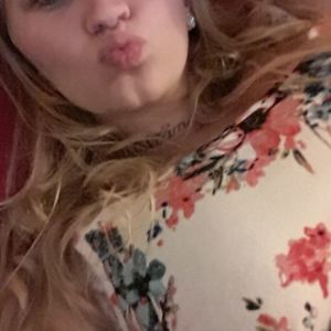 Meet your Posher, Leanne